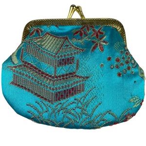 Vintage Pagoda Chinese China Clasp Closing Small Coin Change Purse Wallet Geisha